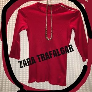 💋Lucious red sweater top w/ zipper💋